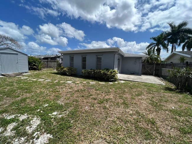 Building Photo - 3777 Gull Rd