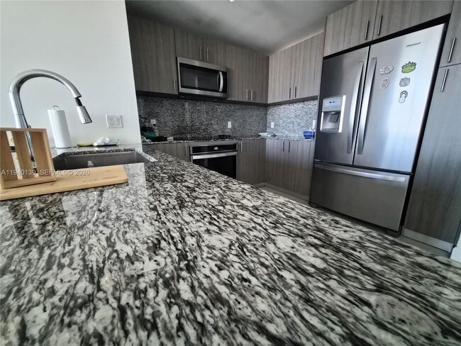 Building Photo - 5350 NW 84th Ave