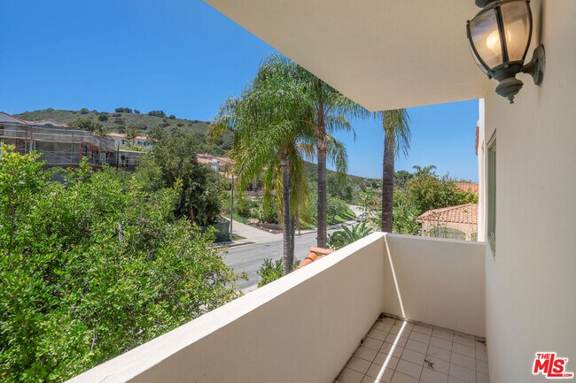 Building Photo - 24907 Marbella Ct
