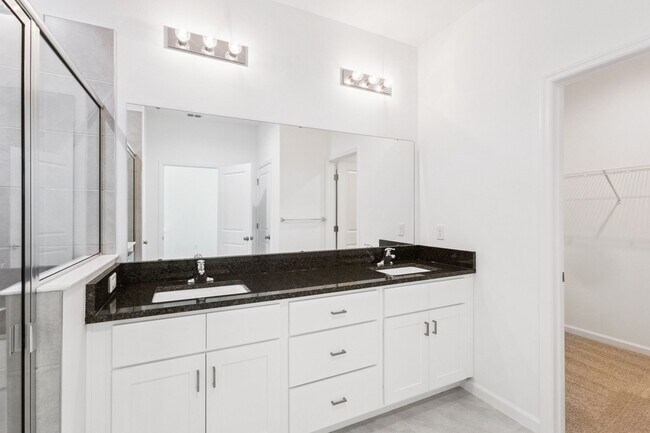 Building Photo - 3712 Watercliff Cir
