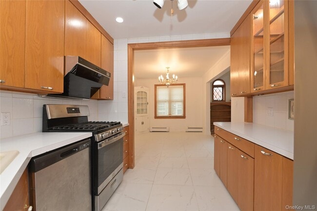 Building Photo - 249-48 Rushmore Terrace