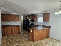 Building Photo - 130 Lynnwood Cir