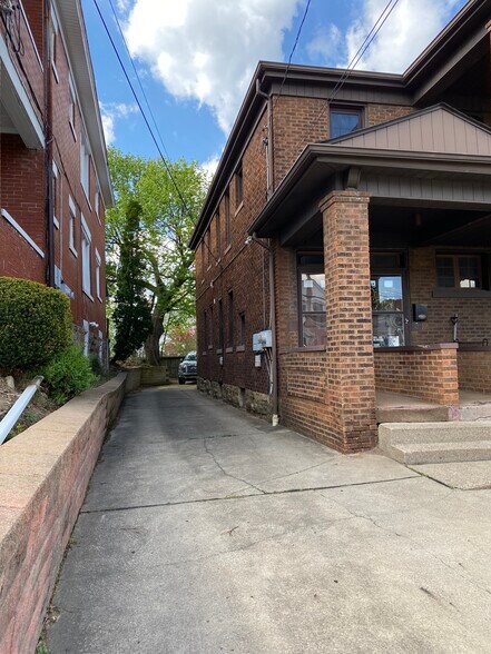 Building Photo - 2956 Espy Ave