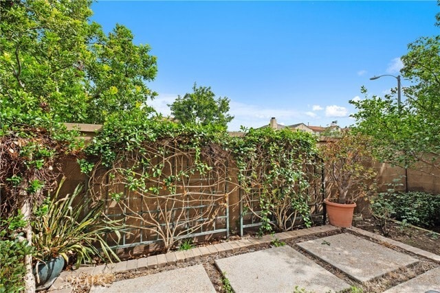 Building Photo - 50 Rosenblum