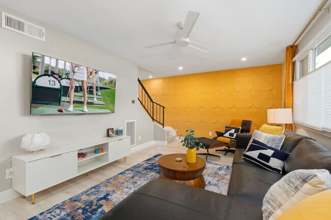 Building Photo - 6957 E Osborn Rd