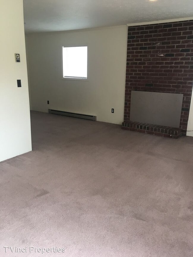 Building Photo - 508 Uwharrie St