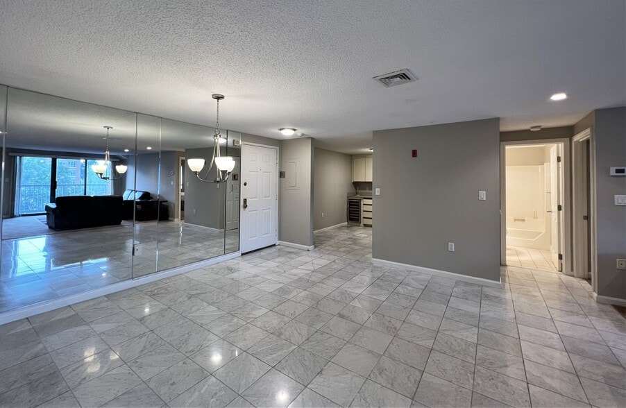 Building Photo - 30 Revere Beach Pky