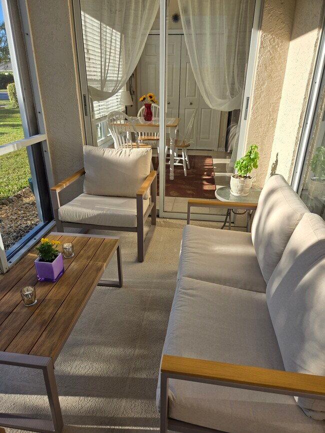 Building Photo - 3720 Weymouth Cir