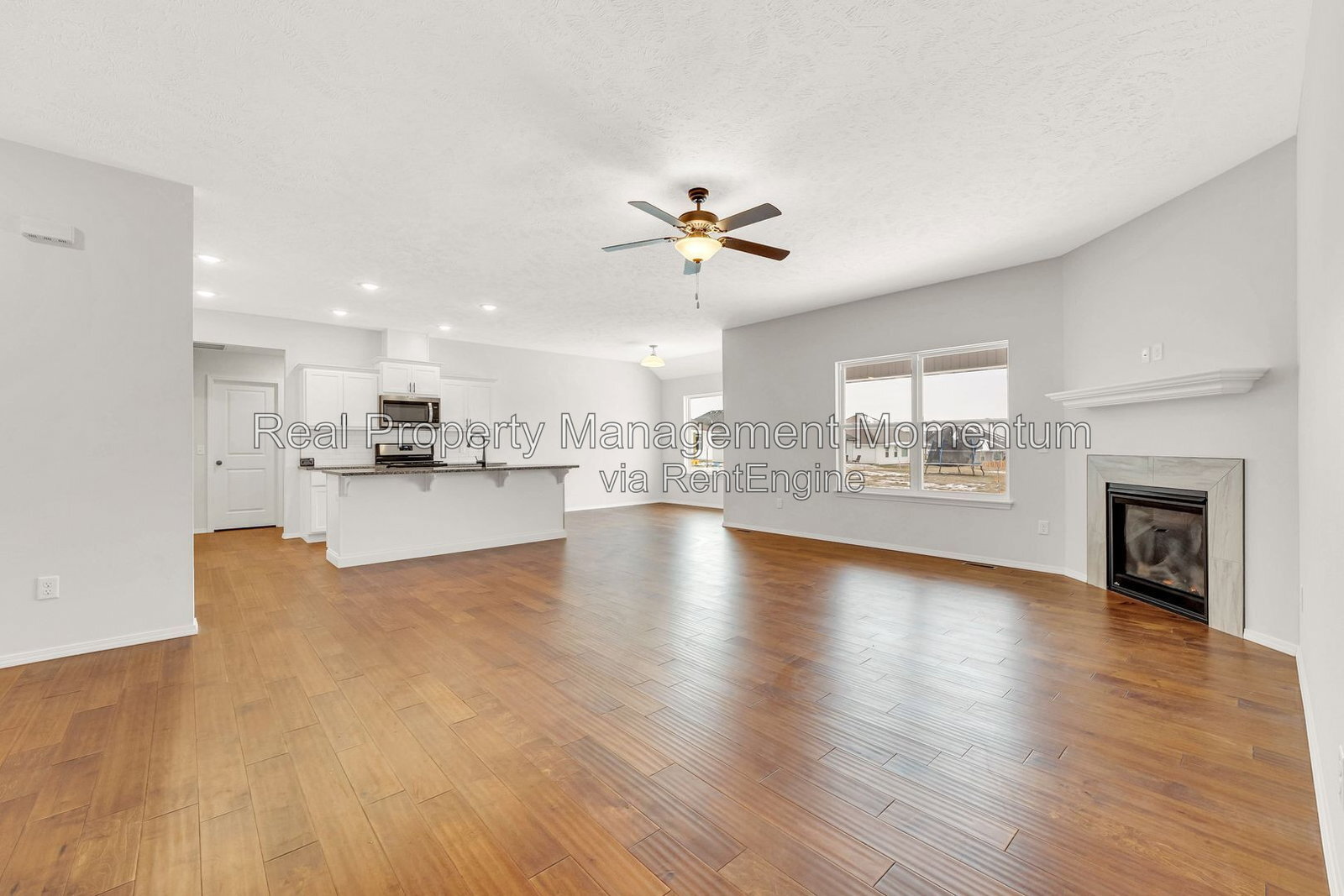 Building Photo - 749 E Penzance Cir