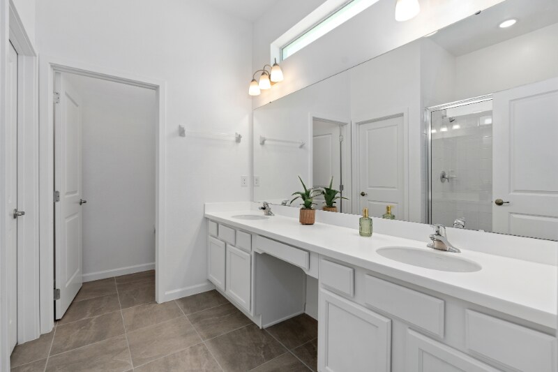 Building Photo - 4448 Monado Dr