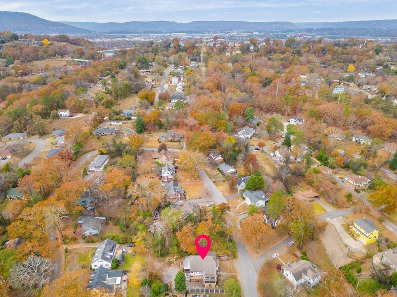 Building Photo - 3416 Glendon Dr