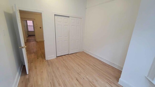 Building Photo - 262 Summit Ave