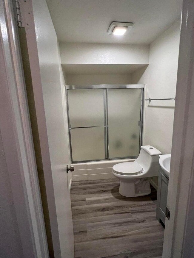 Building Photo - 48380 Garbo Dr