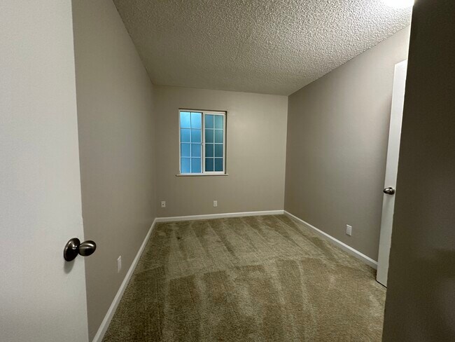 Building Photo - 3685 Cape Cod Ct