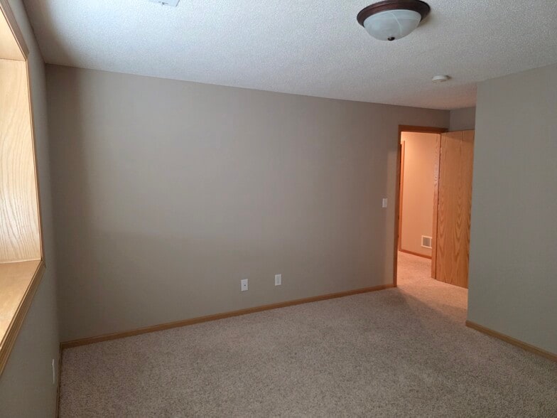 Bedroom #3 - 804 Ivy Ridge Ln