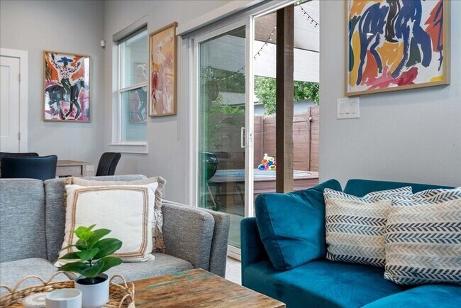 Building Photo - 6301 Santos St