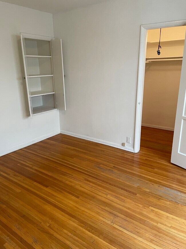 Bedroom - 10579 Ashton Ave