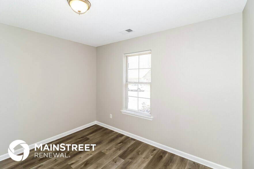 Building Photo - 1021 Crayton Ridge Dr