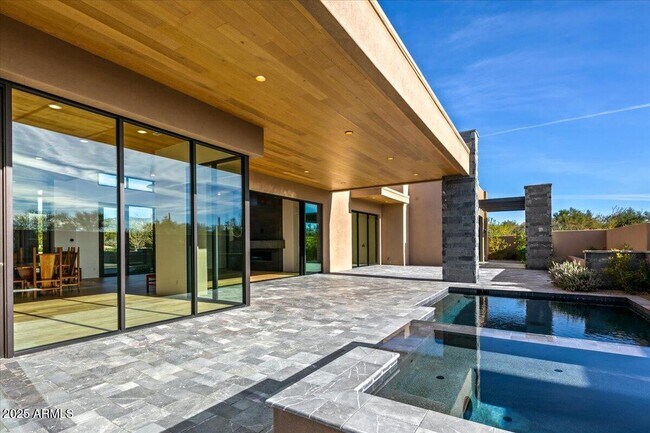 Building Photo - 10249 E Joy Ranch Rd