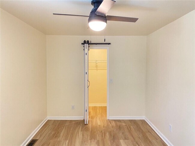 Building Photo - 2264 Salt Springs Pl