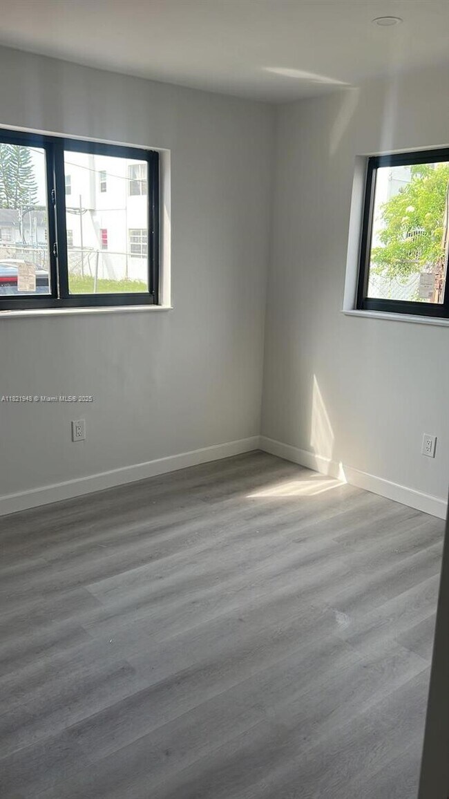 Building Photo - 2168 NW 34th St