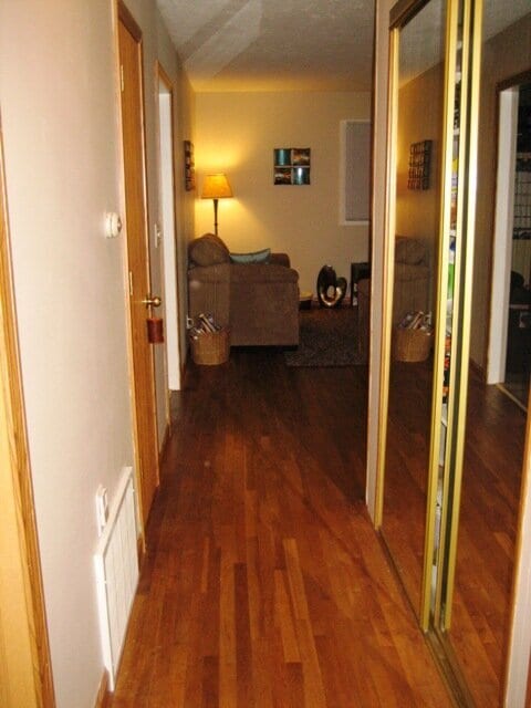 Building Photo - 12 Delaine Dr