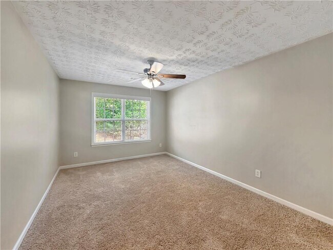 Building Photo - 1210 Skylar Ridge Cir