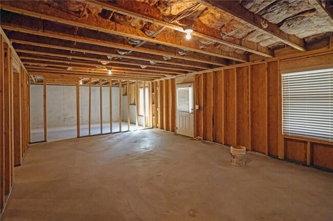 Building Photo - 1710 Eastbrooke Pl