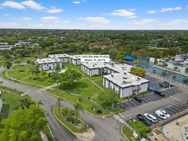 Building Photo - 7220 SW 94th Pl