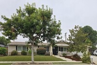 Building Photo - 1129 Burtonwood Ave