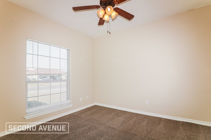 Building Photo - 3630 Garnet Ct