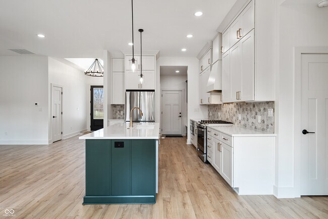 Building Photo - 5123 Oak Rdg Pl