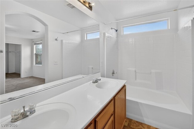 Building Photo - 8038 Kings Ransom St