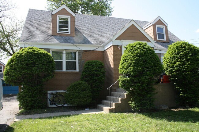 Building Photo - 16 Butler Blvd