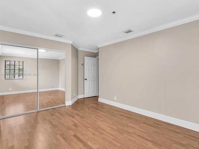 Building Photo - 4283 Vineyard Cir