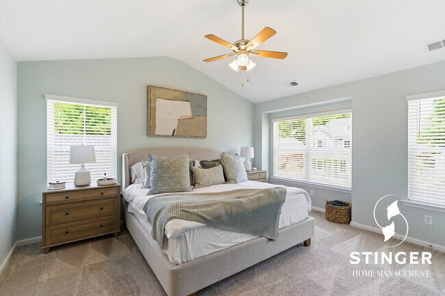 Building Photo - 9 Camp Saxton Way