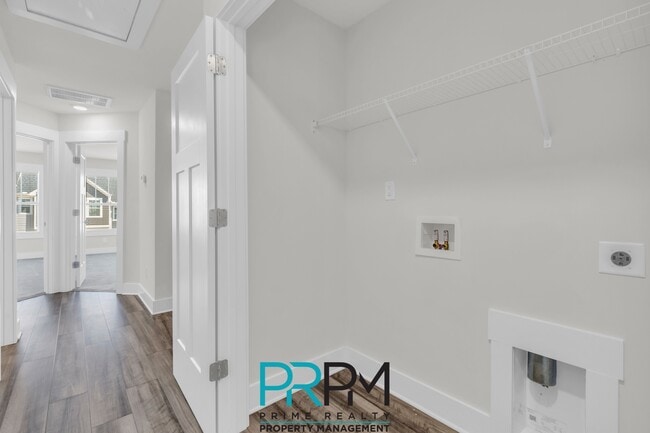 Building Photo - 64 Meteora Way