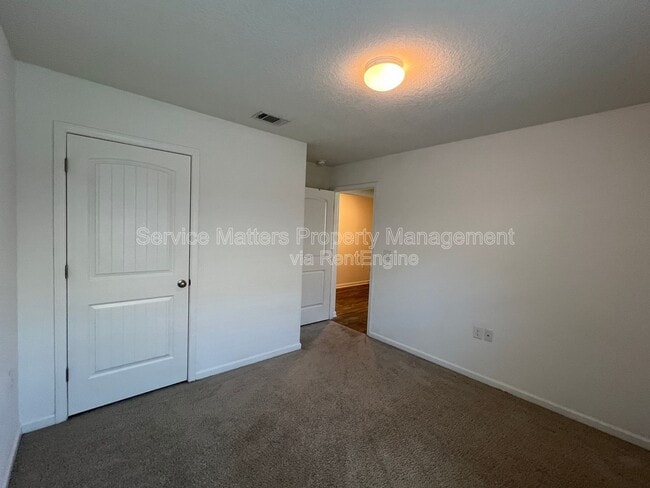 Building Photo - 4080 Roosevelt Way