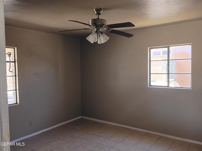 Building Photo - 8108 La Paloma Cir