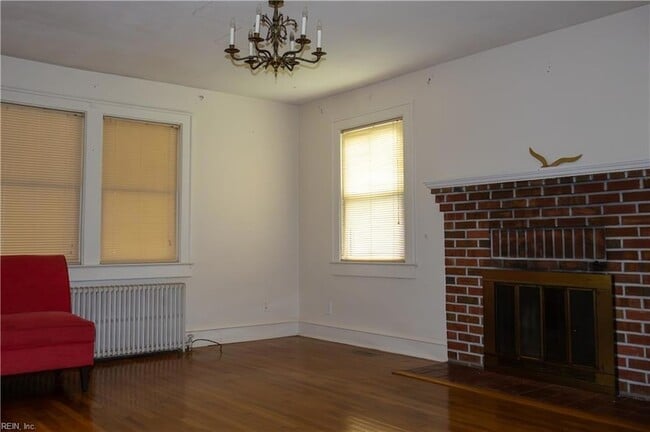 Building Photo - 107 E Taylor Ave