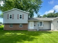 Building Photo - 4-bedroom 3 bath single family home