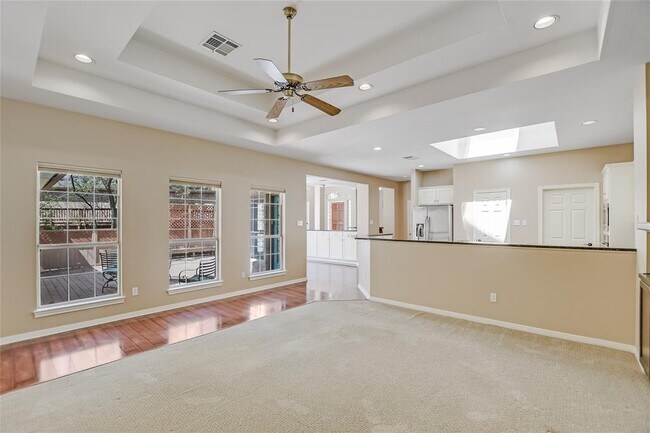 Building Photo - 6407 Johanne Ct