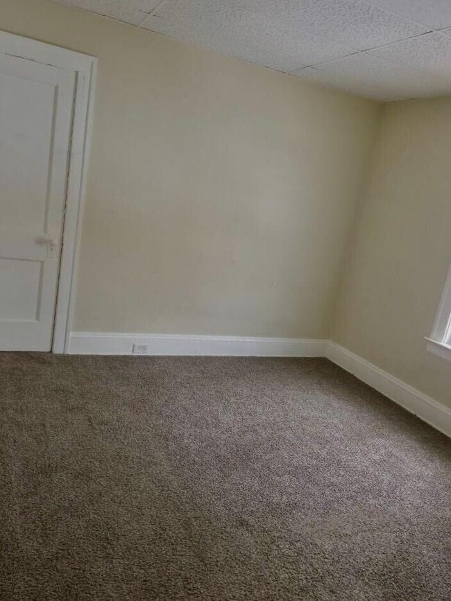 Building Photo - 4014 Cypress Ave