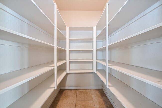 Building Photo - 5506 Casa Martin Dr