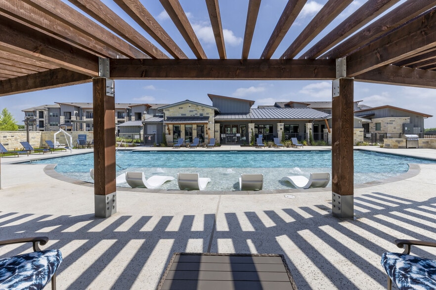 Building Photo - Aspire at Onion Creek