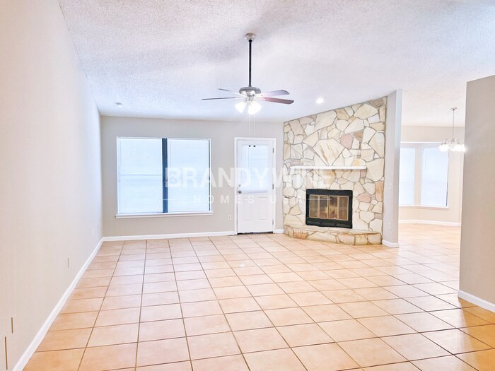 Building Photo - 11580 Coral Ridge Ave