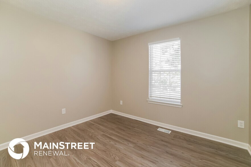 Building Photo - 3145 Medina Dr