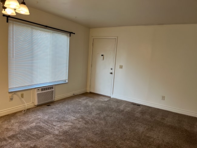 Building Photo - 4643 Croftshire Dr