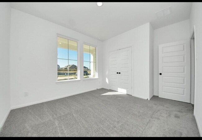 Building Photo - 7418 Auburn Wheat Dr