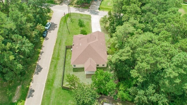 Building Photo - 10572 Twin Oak Dr